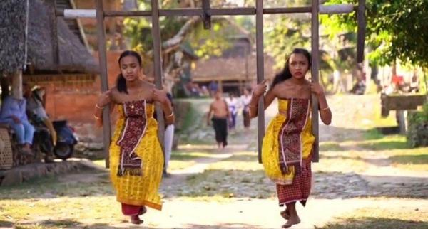 Desa Unik di Bali, Perempuan Belum Menikah Wajib Lakukan Ritual dari Nenek Moyang Setahun Sekali