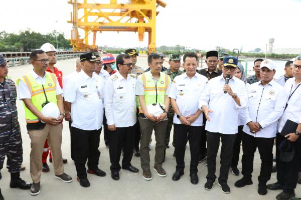 Pj Bupati Aceh Utara Dampingi Menhub dan Gubernur Tinjau Pelabuhan PT PIM