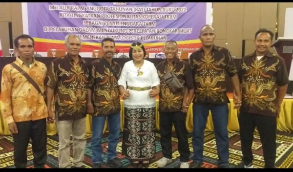 Victoria Wewo Kembali Terpilih Sebagai Ketua Koperasi TKBM Tenau 2023- 2028