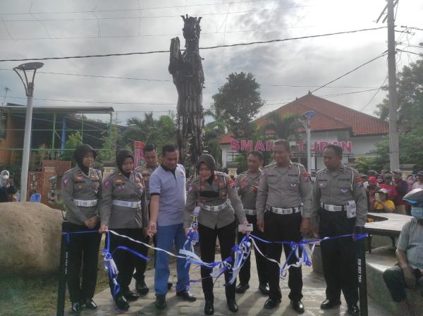 Satlantas Polres Tuban Launching Monumen Patung Kuda Terbuat Dari Knalpot Brong