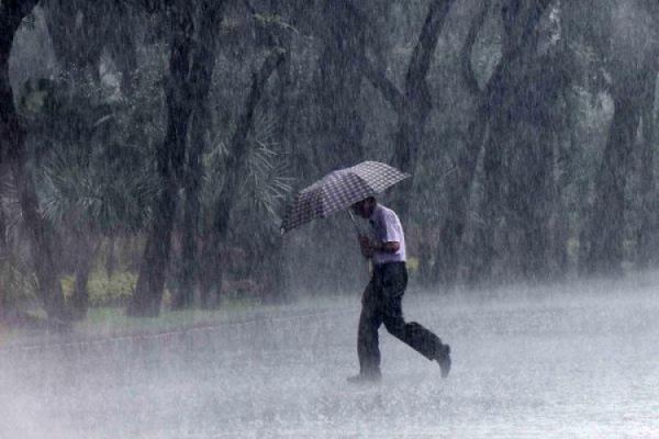 Siang Ini Hujan Ringan Guyur Depok dan Jawa Barat, Prakiraan Cuaca BMKG 4 Februari 2023