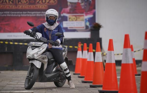 Peringatan Bulan K3, PT Pertamina Patra Niaga Regional Kalimantan Gelar Safety Riding Awareness