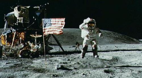 Peristiwa Bersejarah yang Terjadi 5 Februari, Apollo 14 Mendarat di Bulan hingga Lahirnya Cristiano