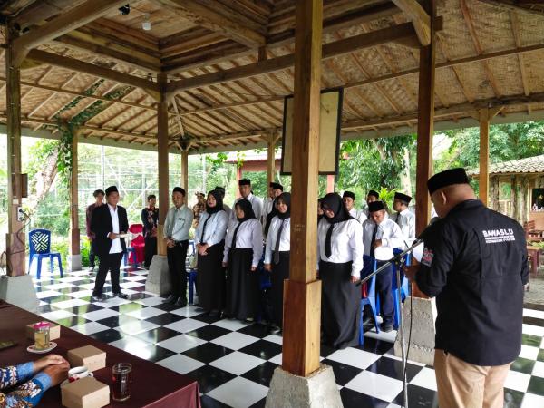 Resmi dilantik, Anggota PKD di Probolinggo Diharapkan Jaga Nama Baik Bawaslu