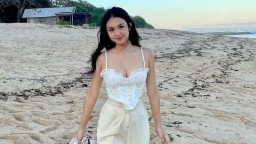 Yuk Kenalan dengan Angie Marcheria, Gamer Cantik yang Bikin Netizen Klepek-klepek