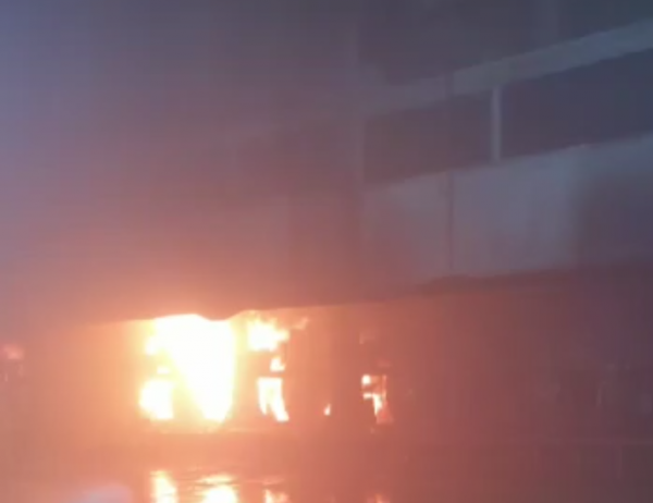 Breaking News, Pabrik Kertas PT Indah Kiat di Kabupaten Serang Terbakar