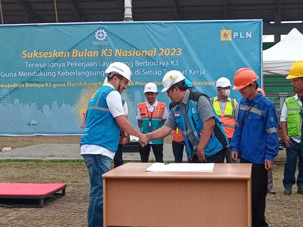 PLN UP3 Cianjur Komitmen Terapkan K3, Seluruh Vendor Tandatangani Fakta Integritas