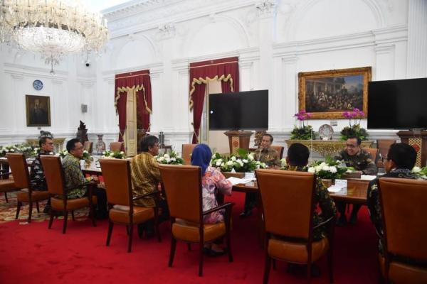 Selain Harus Bertanggungjawab, Presiden Jokowi segera Keluarkan Perpres Media Sustainability
