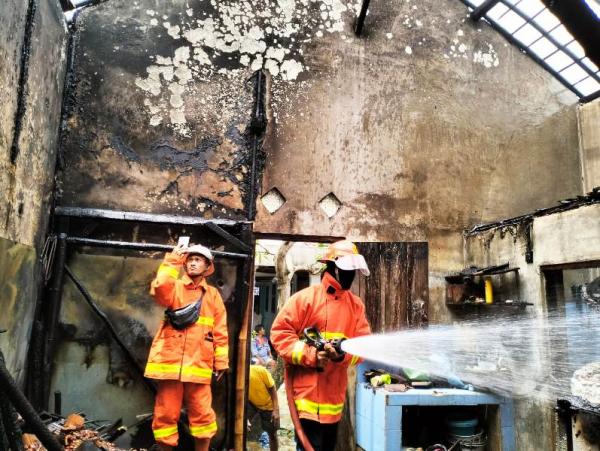 Berawal Mengasapi Bawang, Dapur Rumah Warga Tegalglagah Terbakar