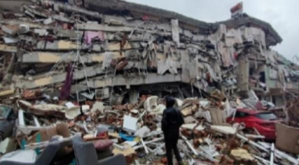 Terus Bertambah, Korban Meninggal Gempa Turki M7,8 Tembus 8.000 Orang
