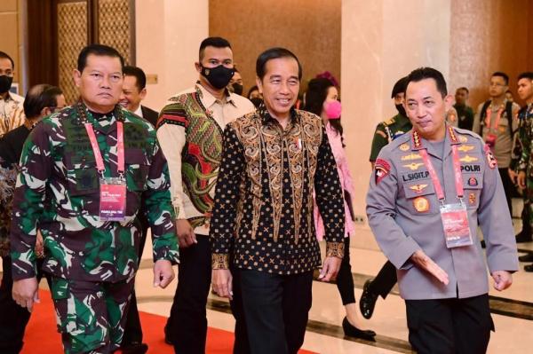 Lalai Tangani Karhutla, Presiden Jokowi Sebut Pangdam dan Kapolda bakal Dicopot