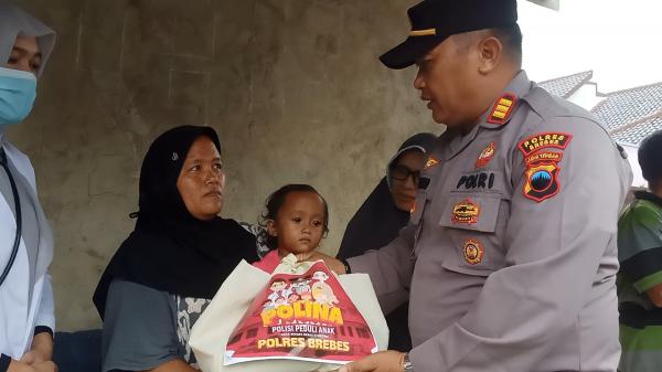 Tekan Angka Stunting, AKP Mulyono Beri Makanan Bergizi pada Anak Gagal Tumbuh