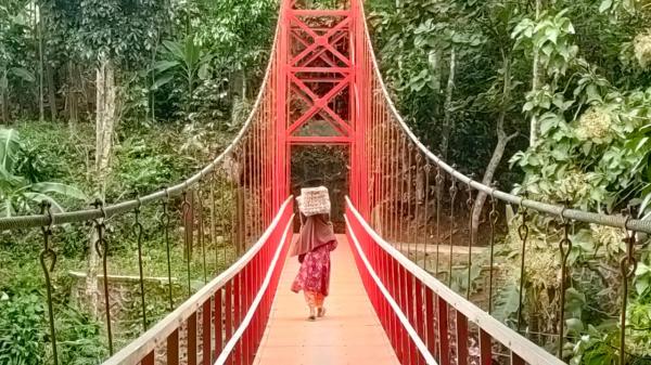 Cibeber Punya Jembatan Gantung Menarik Jadi Tempat Foto
