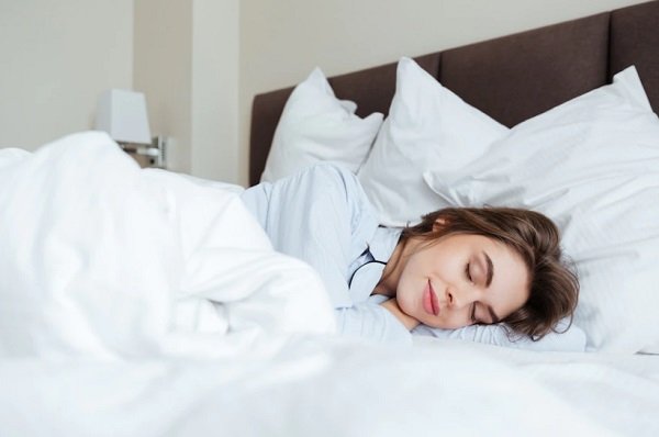 Demi Hindari 5 Hal Ini, Jaga Kekebalan Tubuh dengan Tidur Minimal 7-8 Jam