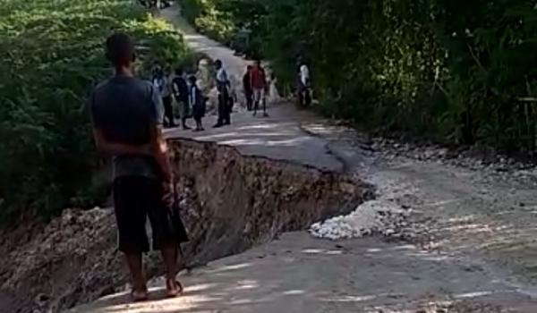 Empat Titik Jalan Rusak di Timor Tengah Selatan Mengancam Akses Masyarakat