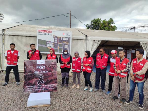 PMI Cianjur Gelar Tabur Bunga Duka Cita bagi Korban Bencana di Indonesia dan Turki