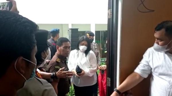 Hakim Jatuhkan Vonis 20 Tahun Penjara Bagi Putri Candrawati