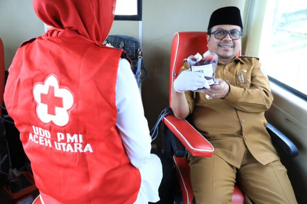 Pj Bupati dan Ketua PMI Aceh Utara Luncurkan Program Pegawai Donor Darah
