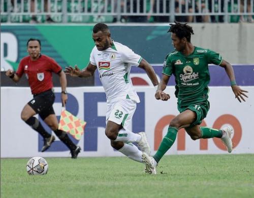 Persebaya Surabaya Memetik Kemenangan 4-2 atas PSS Sleman di Liga 1 2022-2023