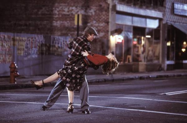 10 Rekomendasi Film Barat Komedi Romantis Untuk Menghabiskan Waktu Bersama Kekasih 
