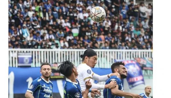 Taklukkan Persib Bandung 2- 1, PSM Makassar Geser Persija di Puncak Klasemen