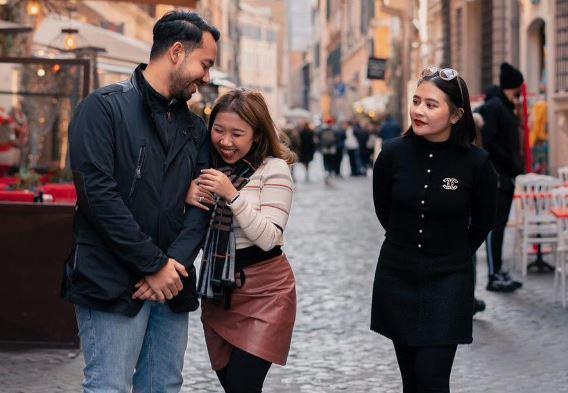 Sendiri saat Valentine, Prilly Latuconsina Unggah Foto bersama Pasangan Kiky Saputri dan Suami