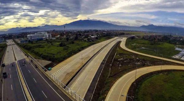Deretan Jalan Tol di Indonesia yang Menyuguhkan Pemandangan Indah, Nomor 3 Mirip di Swiss