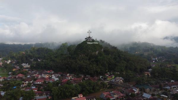 Peringati 110 Tahun Injil Masuk Toraja, Ratusan Pemuda Lintas Agama Akan Turun Benahi Salib Singki