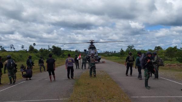 Siapkan Penyelamatan Pilot Susi Air, Kopasgat dan Pasukan Damai Cartenz Amankan Bandara Paro Nduga