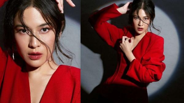 Potret Cantik Dian Sastro, Seksi dengan Lipstik Merah Menyala, Netizen: Awet Muda Tanpa Childfree