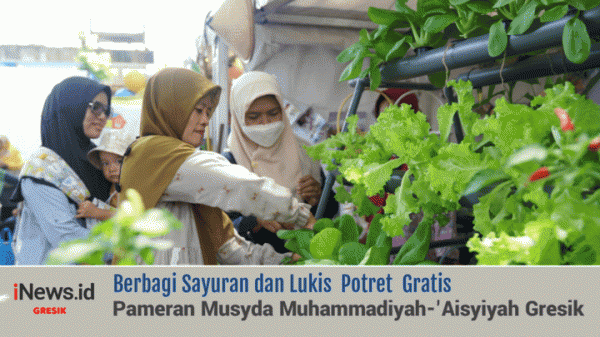 Berbagi Sayuran dan Lukis Potret Gratis Semarakkan Pameran Musyda Muhammadiyah-'Aisyiyah Gresik