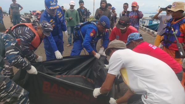 Wisatawan Asal Sukoharjo Tenggelam di Pantai Anyer Ditemukan Meninggal 