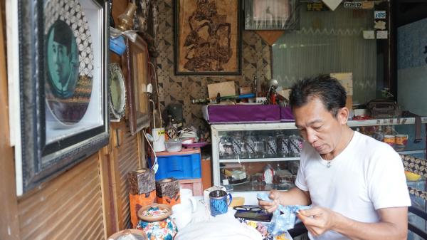 Keren! Kerajinan Batik Rekat Pria Asal Depok Tembus Pasar Internasional