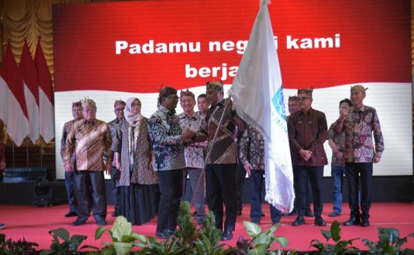 Wali Kota Surabaya Resmi Jadi Ketua IKA ITS, Ini Terobosan yang akan Dilakukan