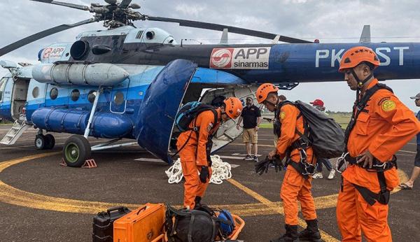 Lokasi Jatuhnya Helikopter Kapolda Jambi Ditemukan, Tim SAR Kirim Logistik dan Powerbank dari Udara