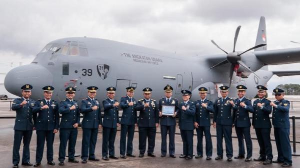 KSAU: 3 Penerbang TNI AU Ikut Pengiriman Pertama Pesawat C-130J Super Hercules dari AS