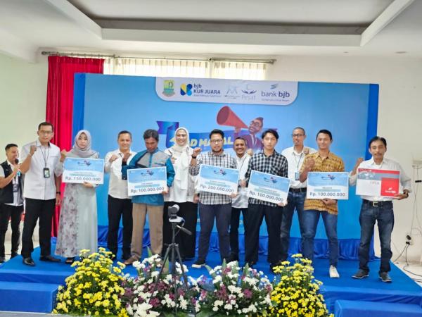 Bank BJB Cabang Karawang Launching Program KUR Juara dan Akad Perjanjian Kredit Masal