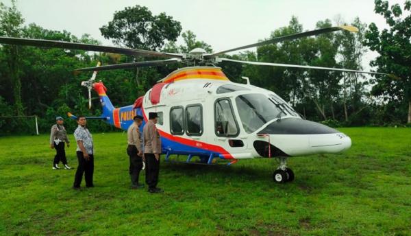 Helikopter Rombongan Kapolda Jatim Mendarat Darurat di Tulungagung karena Cuaca Buruk