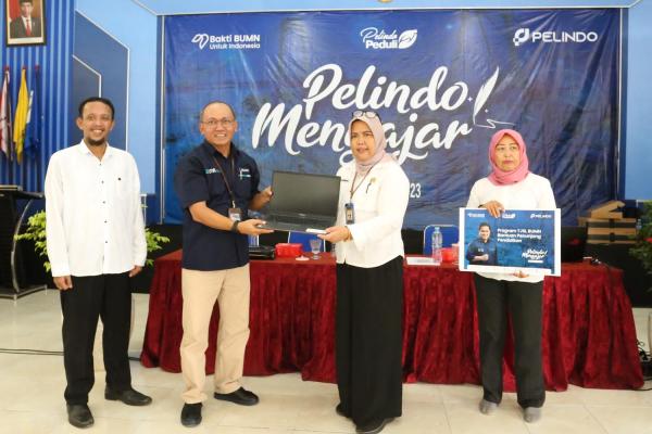 Kunjungi SMKN 7 Surabaya, BJTI Bagi-bagi Ilmu dan Laptop