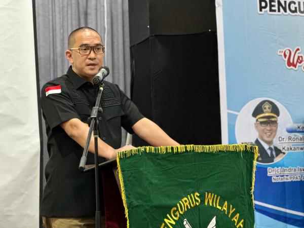 Kakanwil Kemenkumham Sulut Buka Seminar Upgrading Ikatan Notaris Indonesia