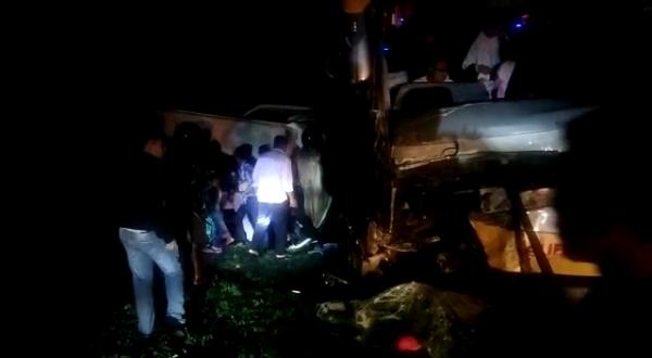 Kecelakaan Maut, Bus Malam Vs Travel Adu Banteng, 6 Orang Tewas di TKP