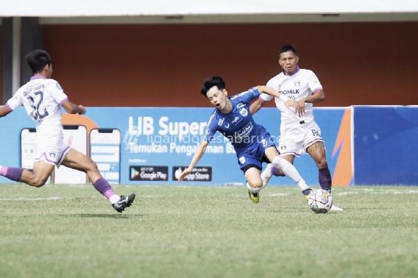 Persita Tangerang Tahan PSIS Semarang, Imbang 1-1