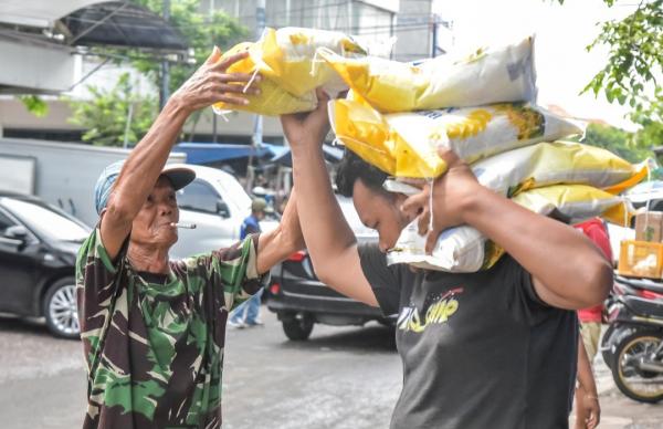 Cegah Inflasi, Pemkot Surabaya Stabilkan Bahan Pokok di Pasar Jelang Ramadan