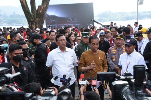 Pangdam Bersama Forkopimda Sumut Dampingi Presiden Jokowi Nonton F1H2O Powerboat