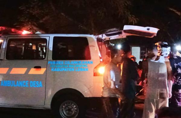 Salut! Ambulans Desa Cilangkahan 'Gercep' Bawa Korban Tewas Laka Lantas di Malingping