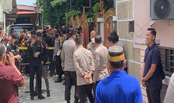 Polisi Bongkar Coran Rumah Kontrakan Diduga Berisi Jasad Korban Pembunuhan di Bekasi