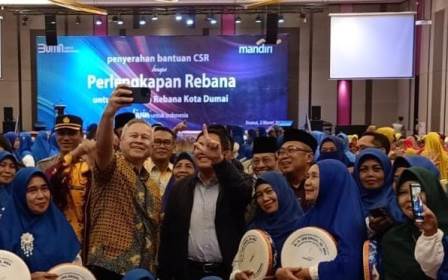 Tingkatan Kesehatan dan Budaya di Riau, Bank Mandiri Serahkan Bantuan ke Posyandu