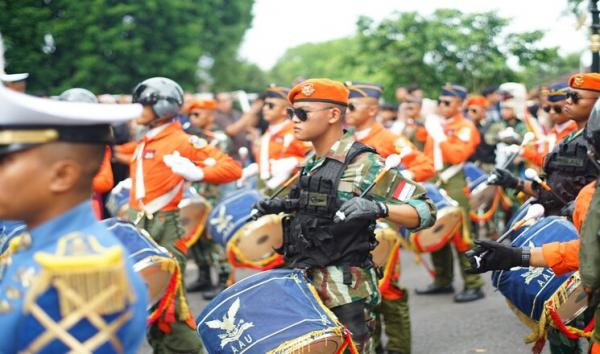 HUT TNI AU, Drumband AAU Hibur Warga Sleman