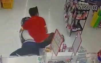 Polisi Tahan 2 Pelaku Perampokan Minimarket di Brebes 