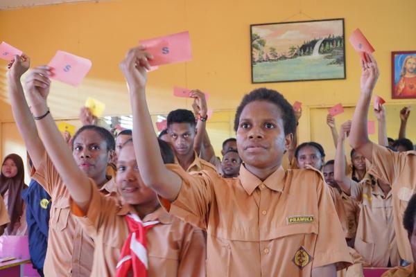 Tunas Sawa Erma Group Beri Motivasi Ratusan Siswa Papua Selatan